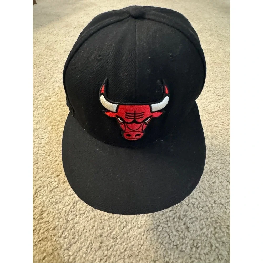 chicago bulls hats‎ for men size 7 5/8